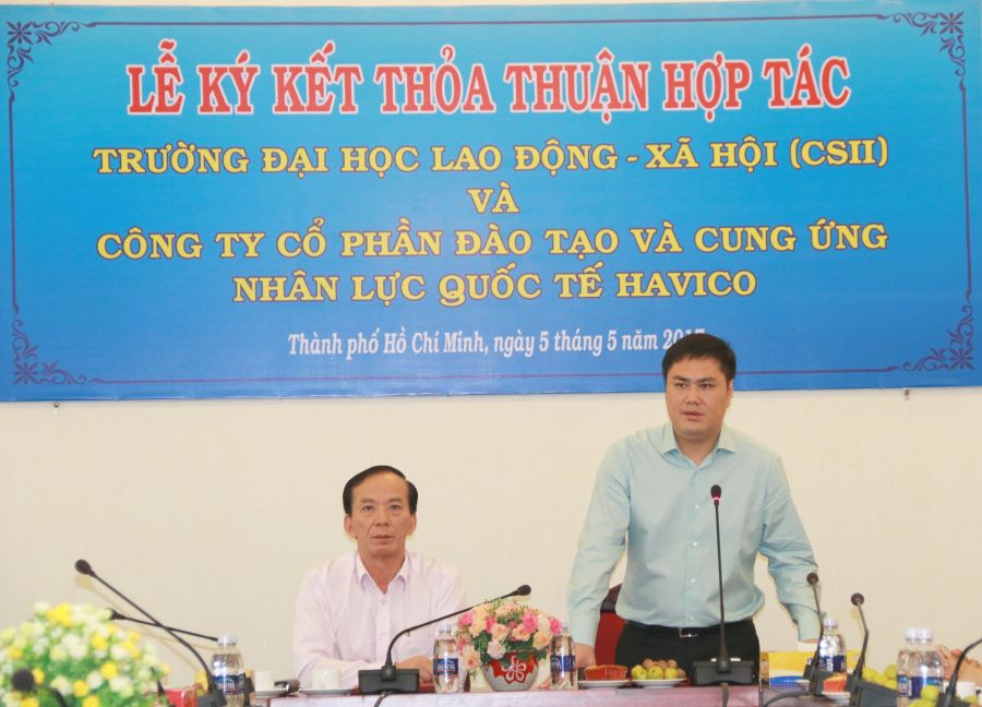 TS. Đỗ Minh Chính đại diện cho Công ty HAVICO phát biểu tại sự kiện và nêu rõ triển vọng hợp tác và những cơ hội đầy hứa hẹn mang lại cho học sinh và sinh viên khi lựa chọn du học Nhật Bản.