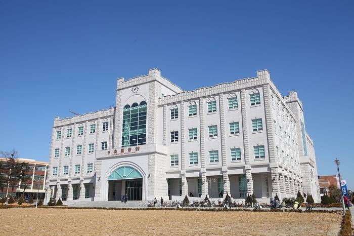 Đại học Quốc gia Jeonbuk Hàn Quốc - 국립전북대학교 - Zila Education