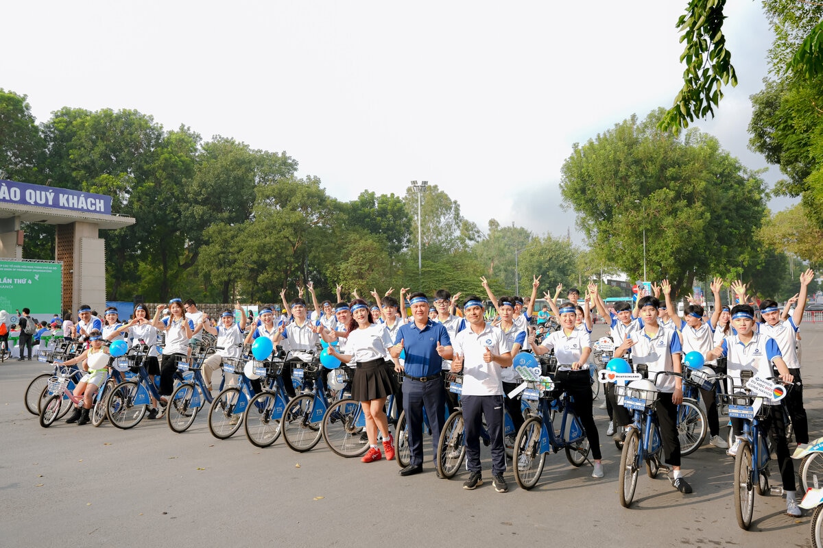 Học viên Havico cùng ban lãnh đạo