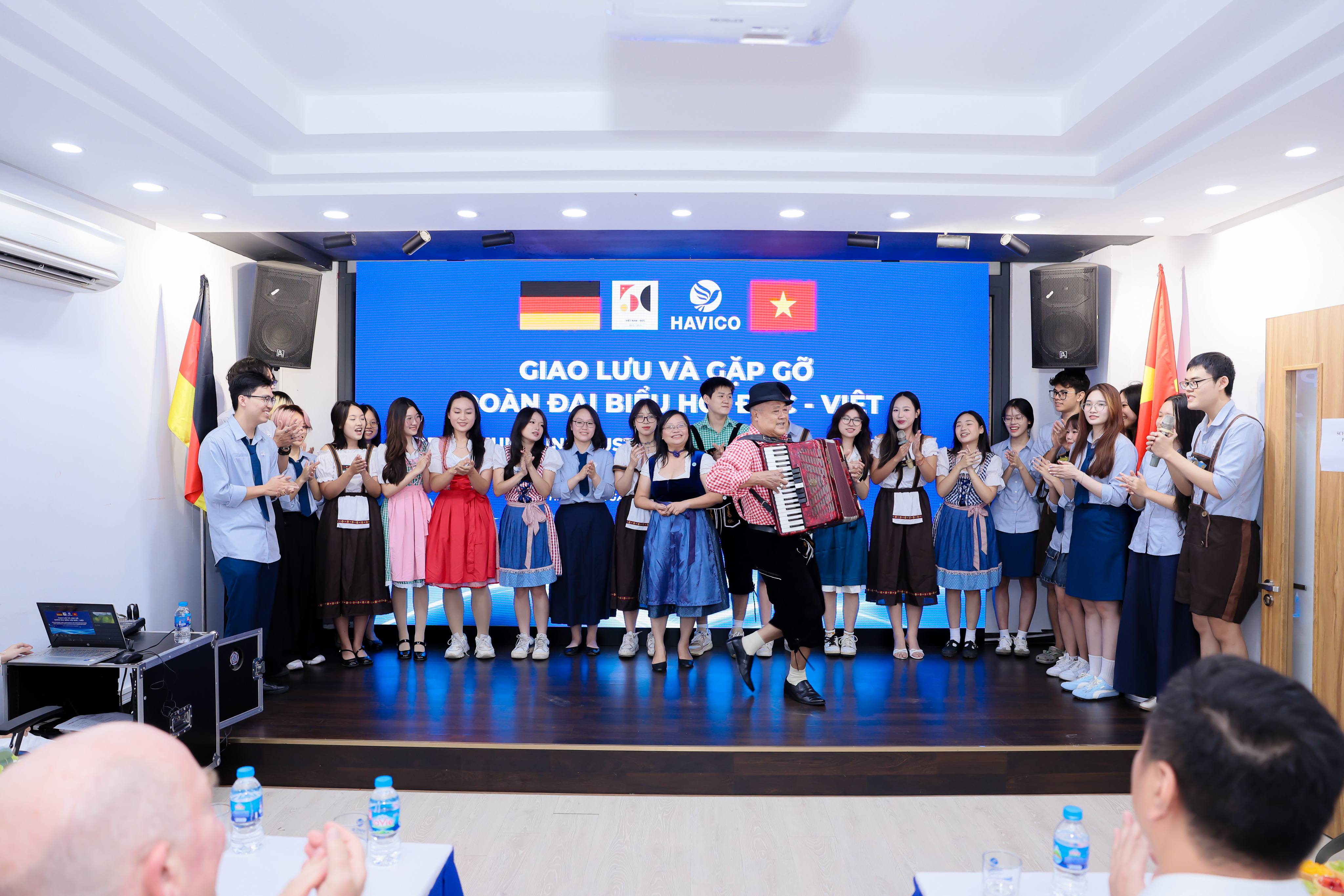 Câu lạc bộ văn nghệ tiếng Đức -Học viện Ngoại Giao