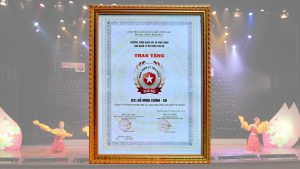 ThS. Đỗ Minh Chính nhận danh hiệu nhà quản lý tiêu biểu Thủ đô